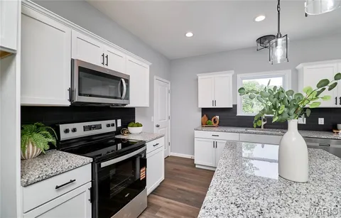 $350,000 | 31426 Hickory Court, Foristell, MO 63348