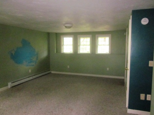 42 Third Street Worcester, MA 01602 - Photo 20 of 26 an empty room with a window