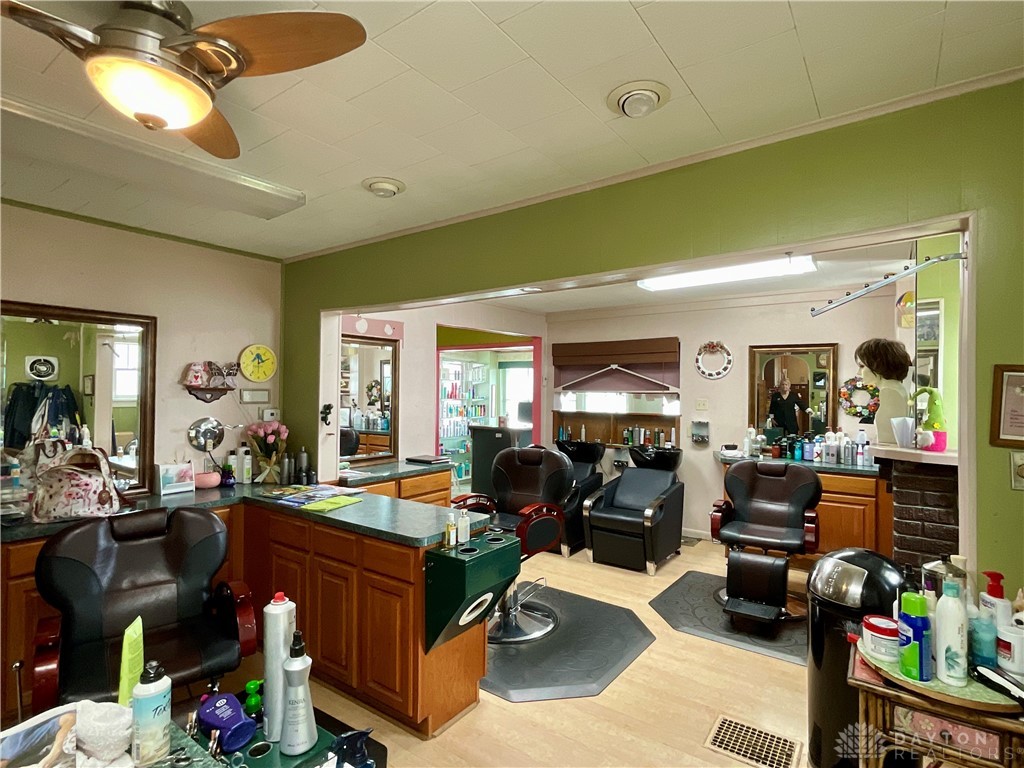 115 South Burnett Road Springfield, OH 45505 - Photo 9 of 26