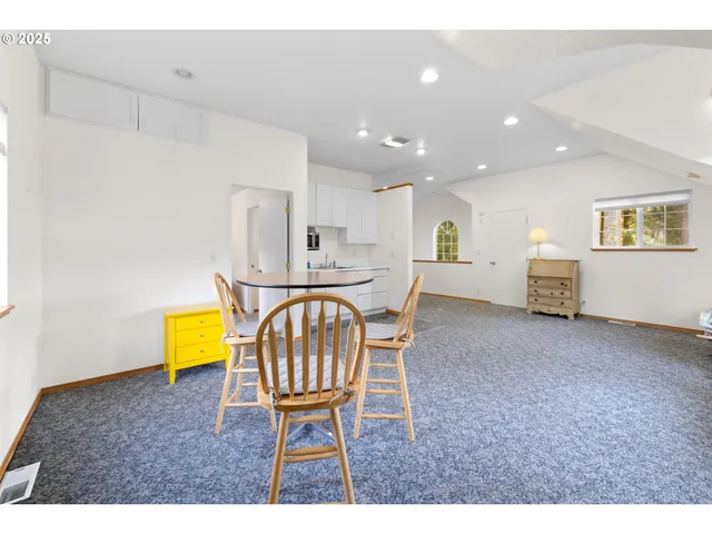 $779,000 | 6550 Curl Road, Tillamook, OR 97141