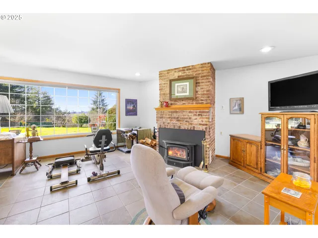 $779,000 | 6550 Curl Road, Tillamook, OR 97141