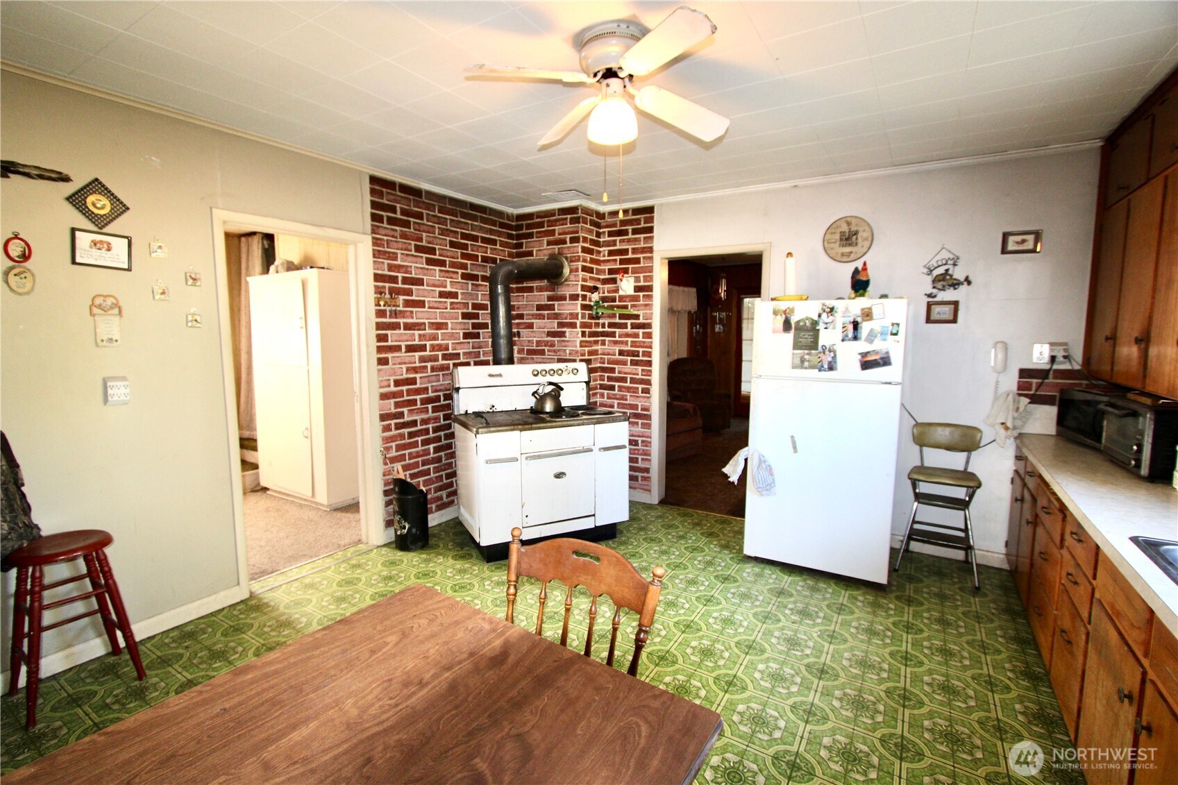 640 Highland Loop Road Kettle Falls, WA 99141 - Photo 14 of 38 Gallery Image 14