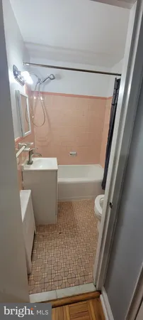 $1,100 | 307 East Clarkson Avenue, Philadelphia, PA 19120