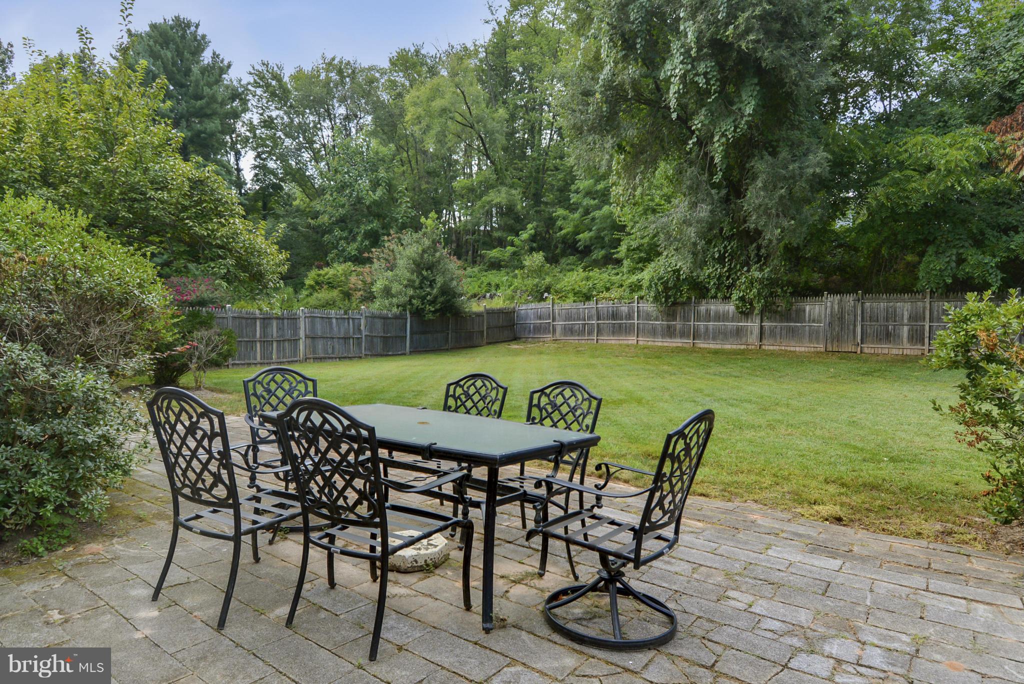21 Stonegate Drive Silver Spring, MD 20905 - Photo 4 of 28 Exterior (Rear)