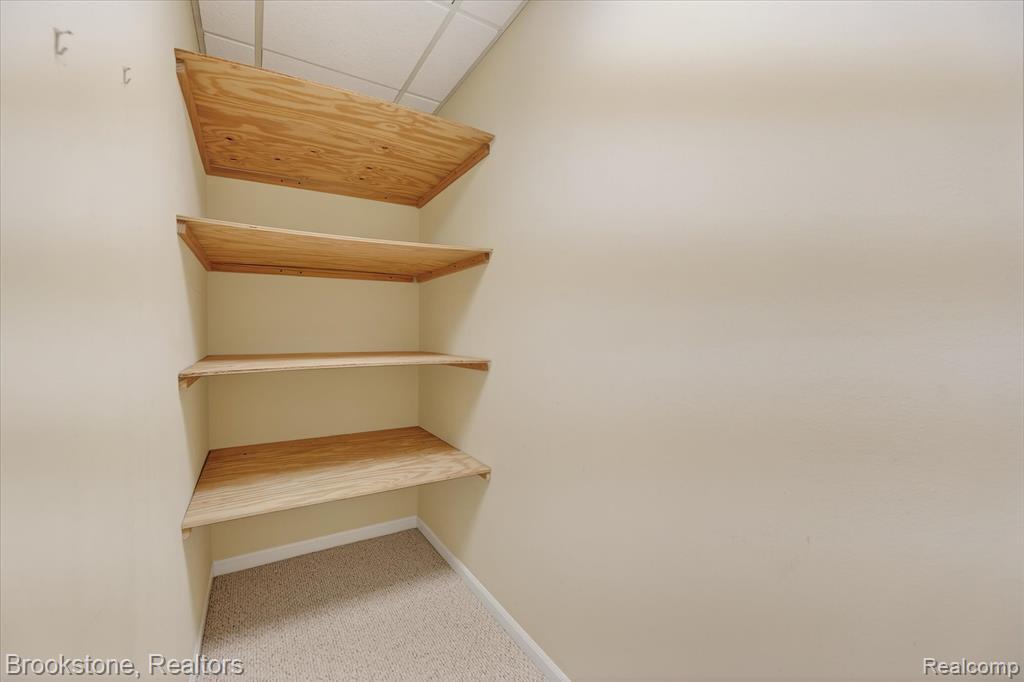986 Spirea, Unit 44 Howell, MI 48843 - Photo 34 of 49
