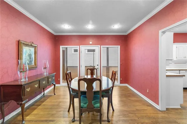 $450,000 | 12710 Cambridge Lane, Leawood, KS 66209