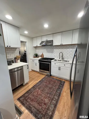 $139,000 | 224 South Henderson Street, Toulon, IL 61483