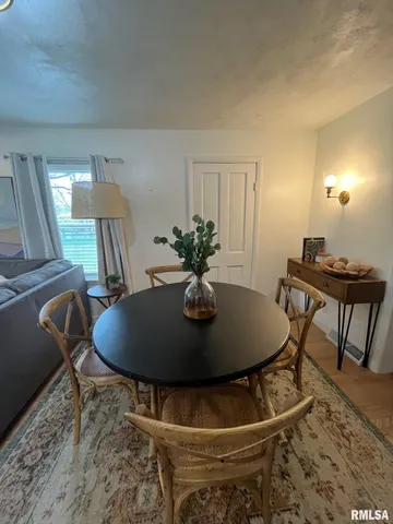 $139,000 | 224 South Henderson Street, Toulon, IL 61483