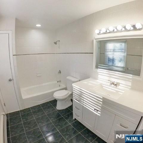 71 Gordon Street Ridgefield Park, NJ 07660 - Photo 13 of 16 Gallery Image 13