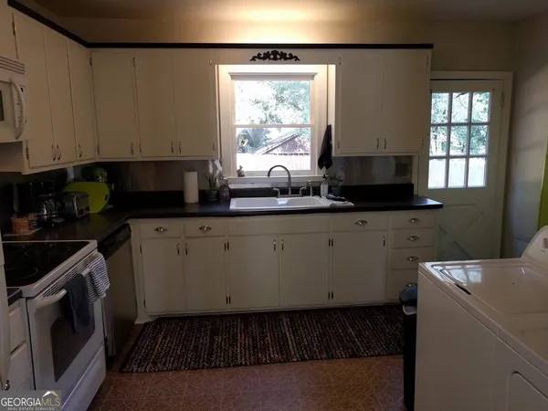 $1,850 | 170 Windsor Court, Athens, GA 30606