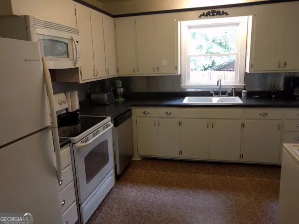 $1,850 | 170 Windsor Court, Athens, GA 30606