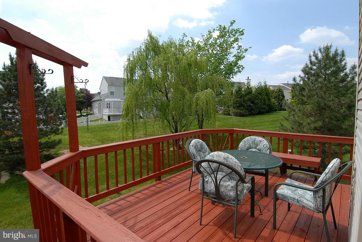 44047 Rising Sun Terrace Ashburn, VA 20147 - Photo 15 of 30 a view of a two chairs in the deck