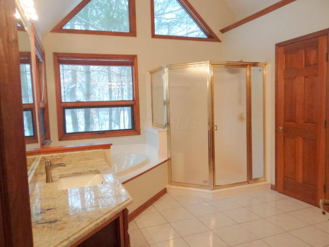 8035 Palmer Road Southwest Reynoldsburg, OH 43068 - Photo 13 of 48