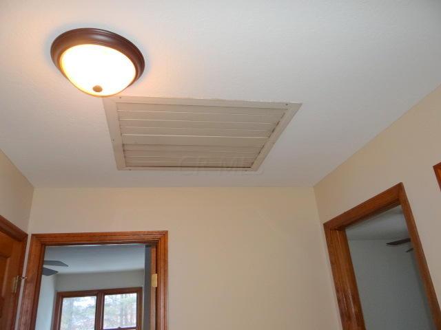 8035 Palmer Road Southwest Reynoldsburg, OH 43068 - Photo 26 of 48