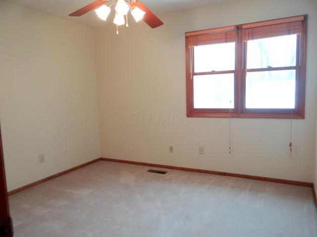 8035 Palmer Road Southwest Reynoldsburg, OH 43068 - Photo 27 of 48