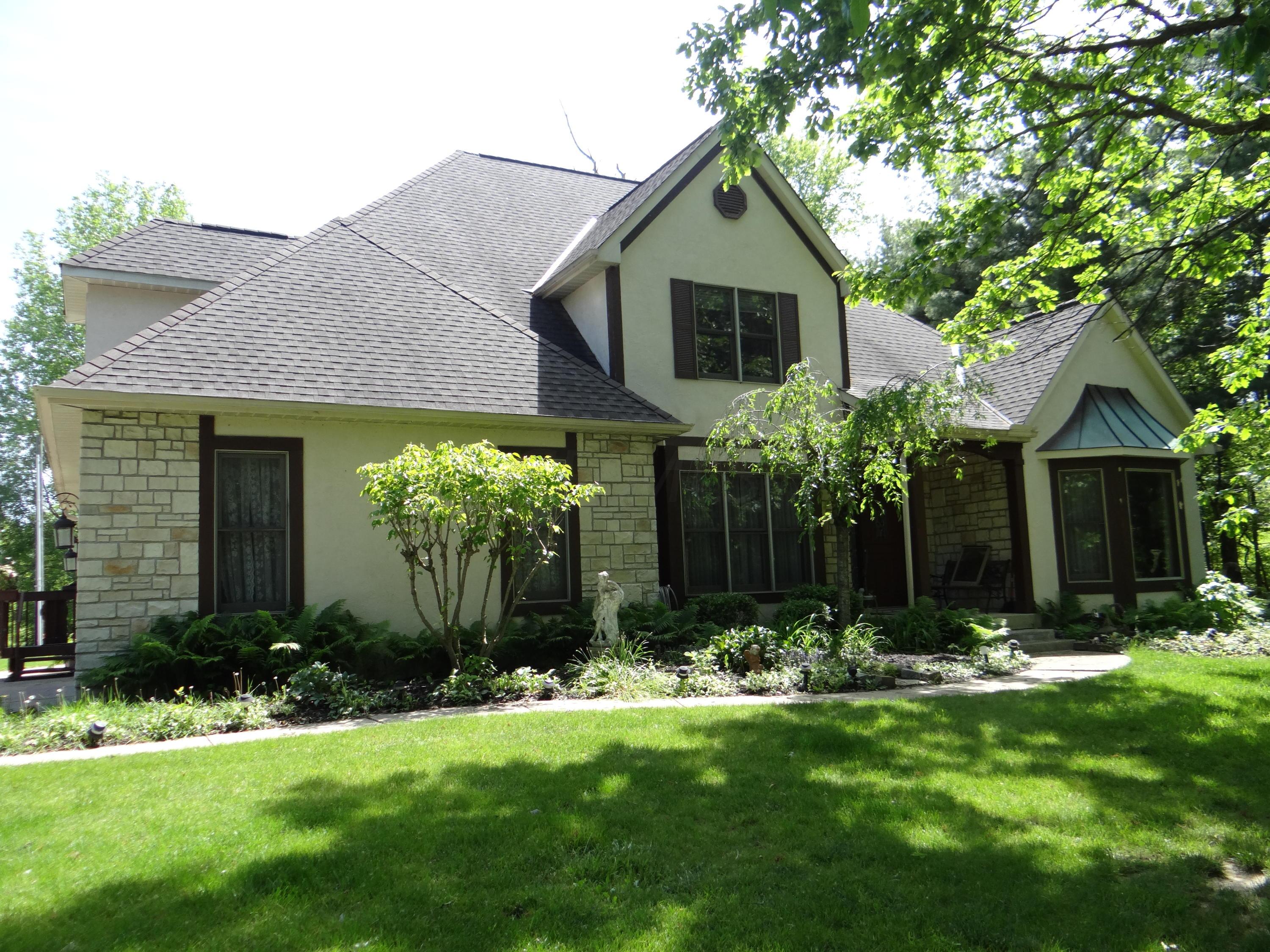 8035 Palmer Road Southwest Reynoldsburg, OH 43068 - Photo 3 of 48