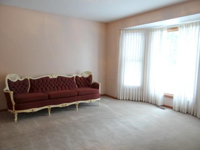 8035 Palmer Road Southwest Reynoldsburg, OH 43068 - Photo 8 of 48