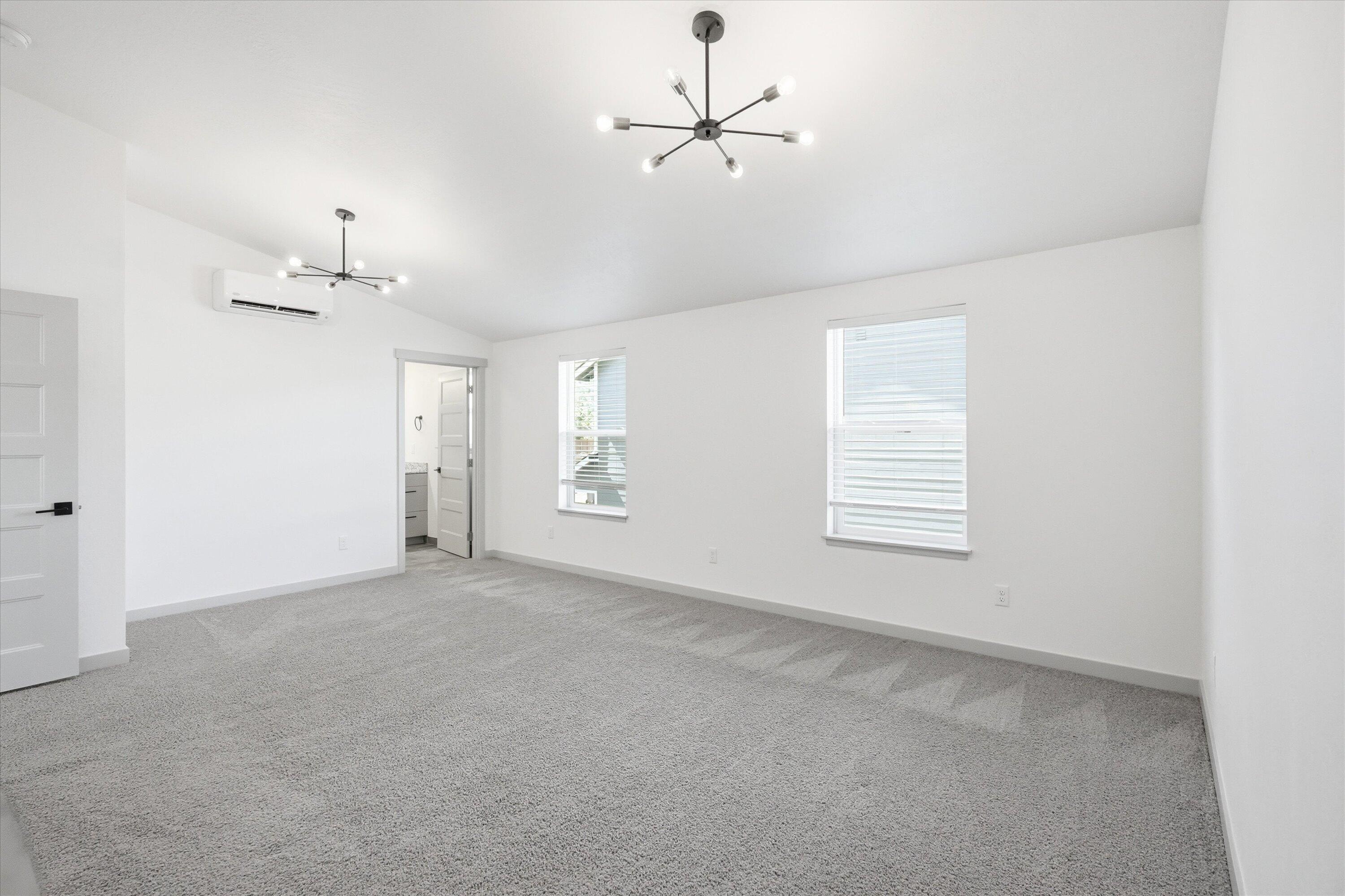 412 Azalea Court Talent, OR 97540 - Photo 27 of 38 27-412 Azalea Ct-22
