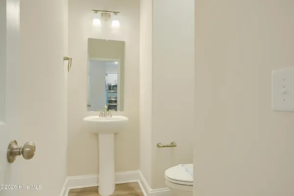 $304,900 | 214 Sandpiper Place, Sneads Ferry, NC 28460