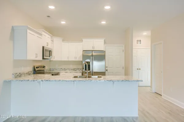 $304,900 | 214 Sandpiper Place, Sneads Ferry, NC 28460