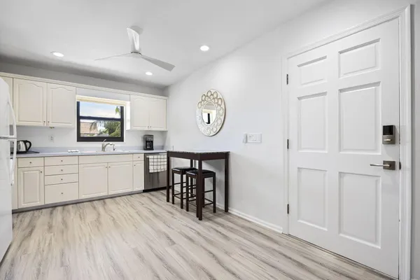 $6,000 | 755 Saturn Street, Unit F201, Jupiter, FL 33477