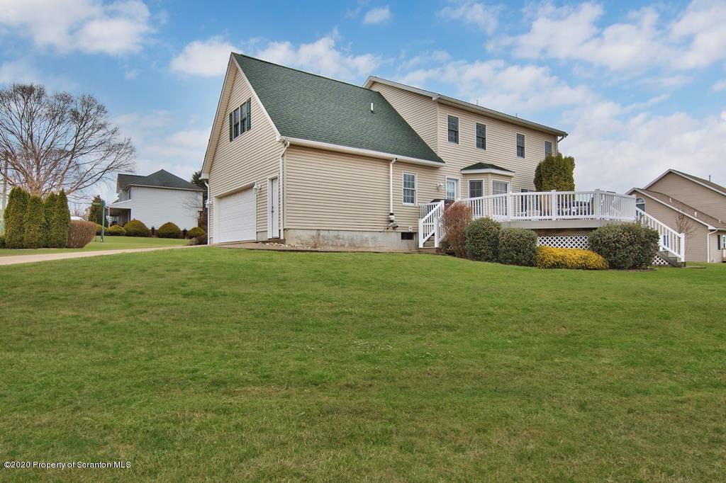 40 Antrim Road Pittston, PA 18640 - Photo 3 of 76