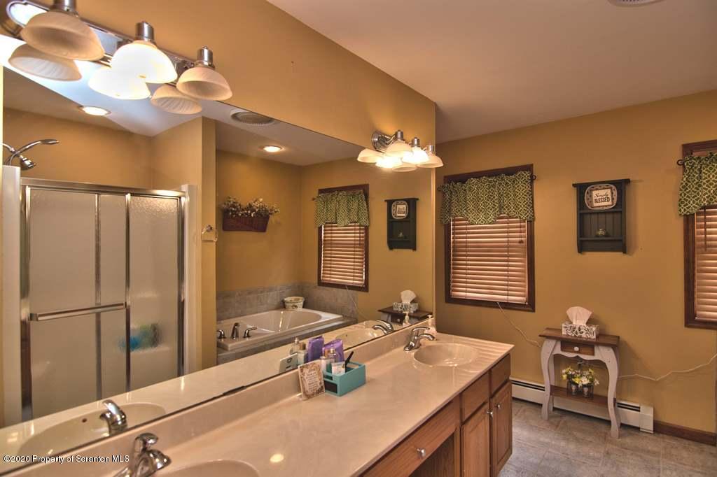 40 Antrim Road Pittston, PA 18640 - Photo 37 of 76