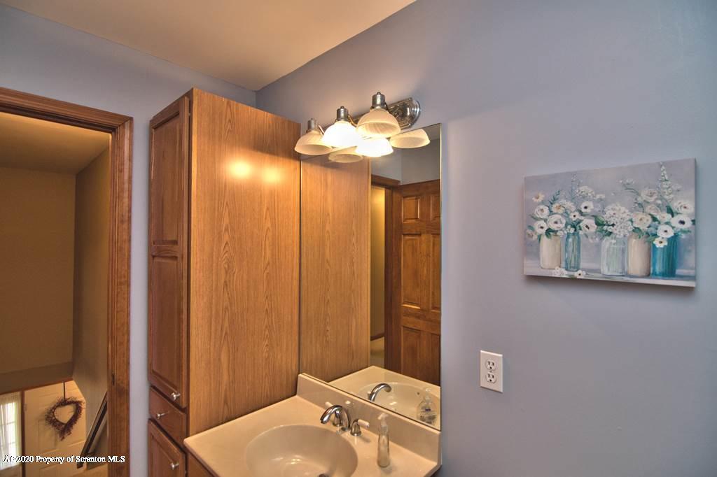 40 Antrim Road Pittston, PA 18640 - Photo 47 of 76