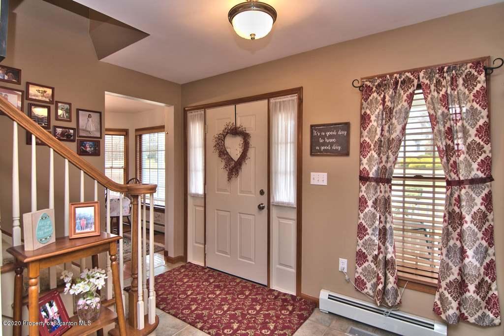 40 Antrim Road Pittston, PA 18640 - Photo 6 of 76