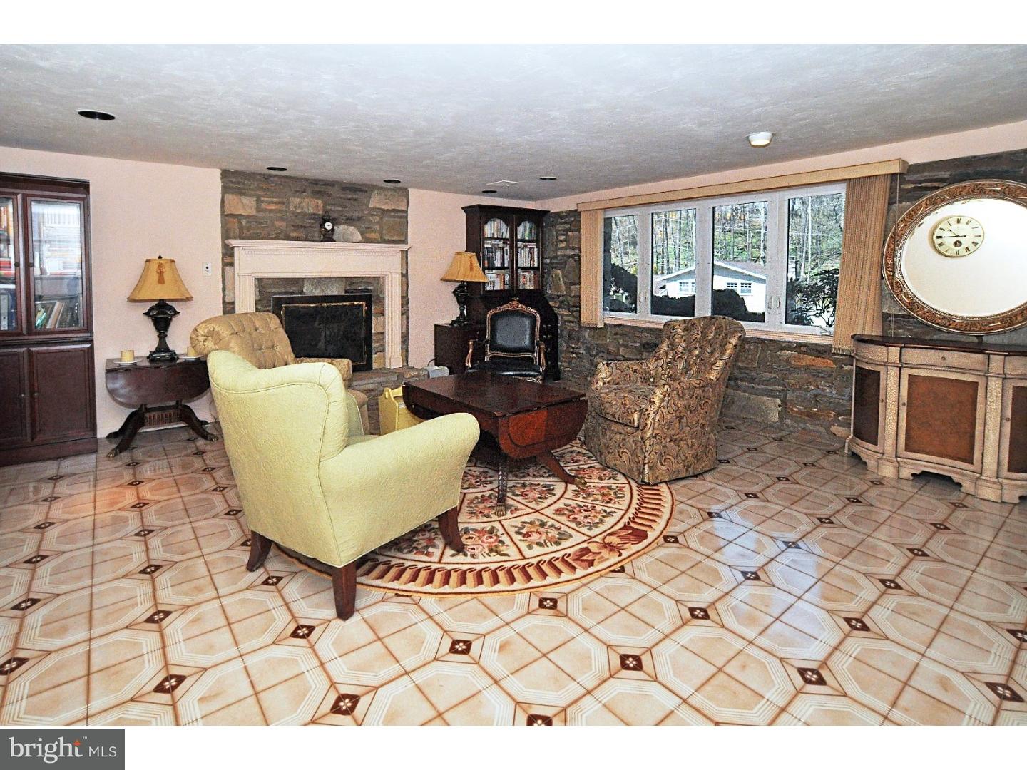 1059 Old Ford Road Huntingdon Valley, PA 19006 - Photo 19 of 25 Family Room