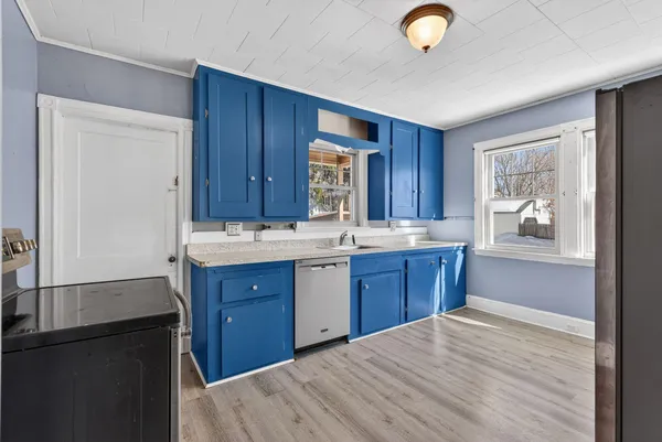 $849,000 | 499 Brighton Avenue, Portland, ME 04102