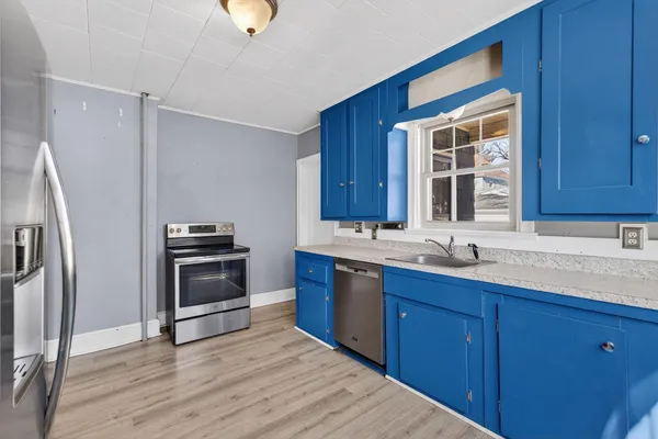 $849,000 | 499 Brighton Avenue, Portland, ME 04102