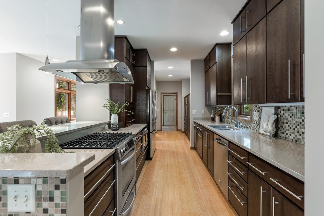 9340 Cedar Forest Road Eden Prairie, MN 55347 - Photo 8 of 46 Gallery Image 8