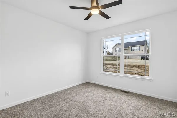 $359,900 | 830 Stone Gate Drive, De Soto, MO 63020