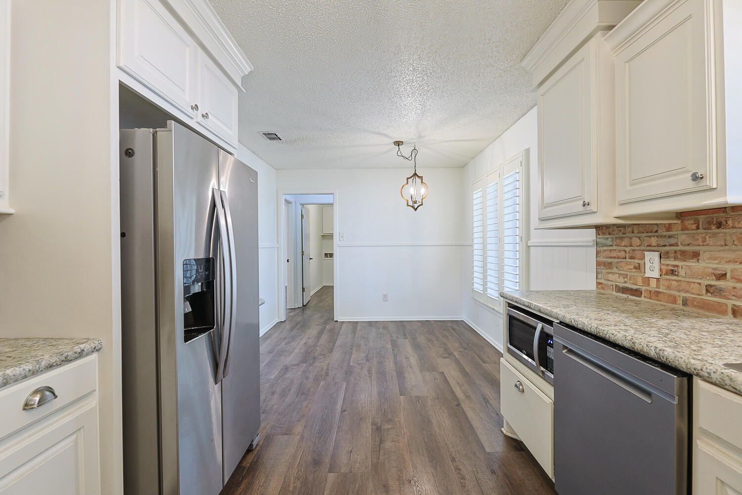 5711 74th Street Lubbock, TX 79424 - Photo 28 of 53 Kitchen