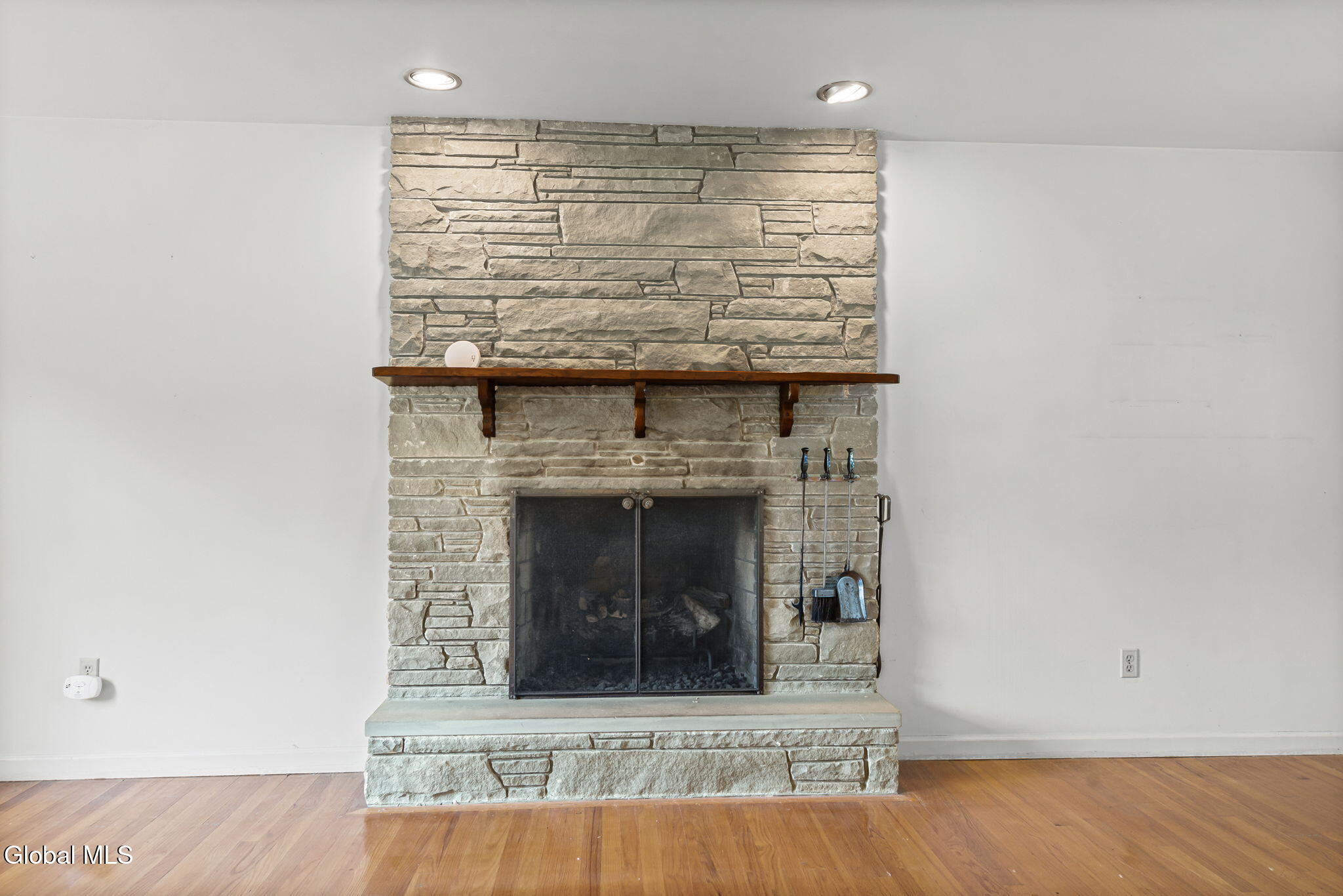 9-web-or-mls-16-salem-rd