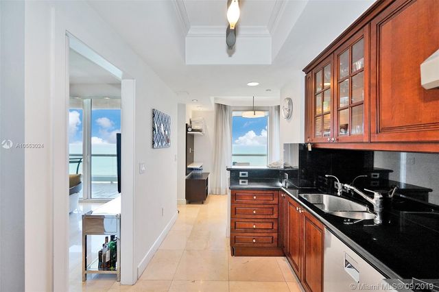 $1,700,000 | 17875 Collins Avenue, Unit 1905, Sunny Isles Beach, FL 33160
