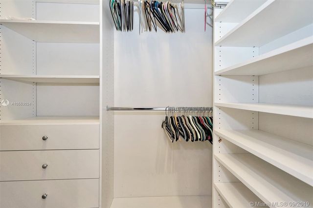 $1,700,000 | 17875 Collins Avenue, Unit 1905, Sunny Isles Beach, FL 33160