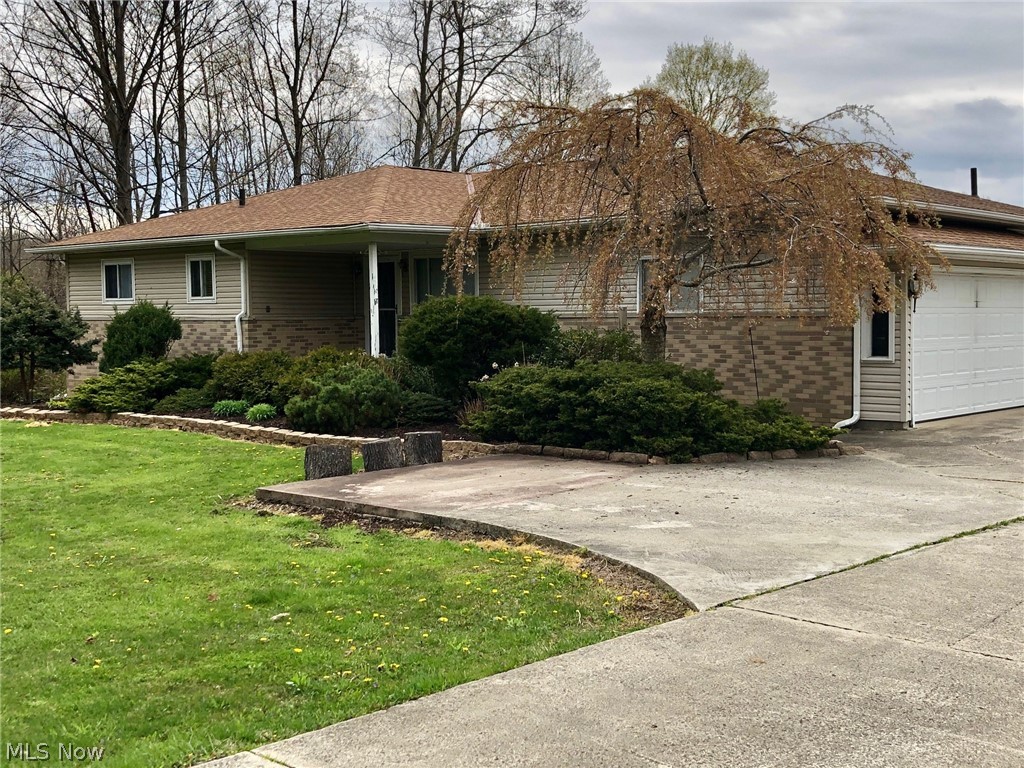2059 Ridge Road Hinckley, OH 44233 - Photo 2 of 9