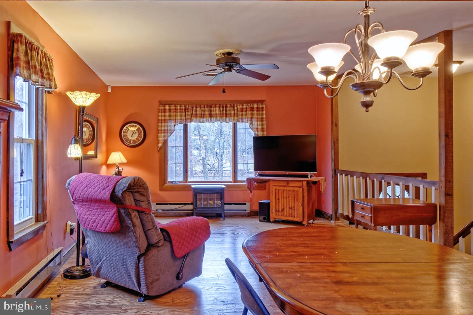 623 Ave D Southampton, NJ 08088 - Photo 7 of 34