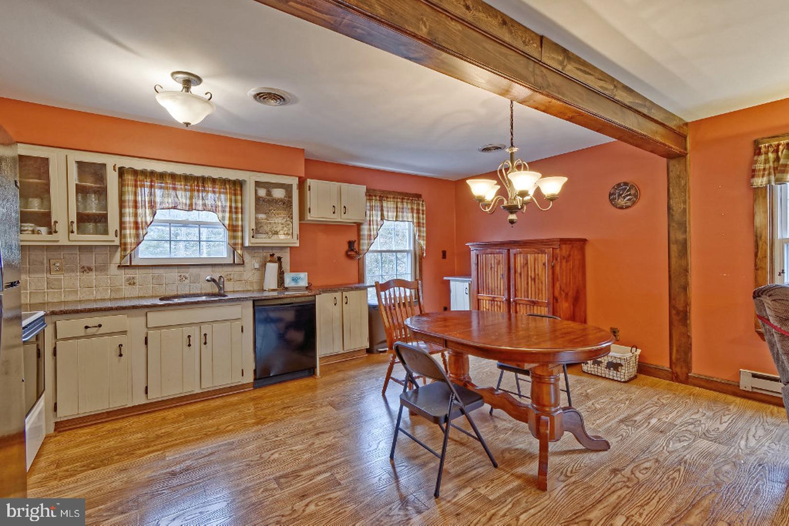 623 Ave D Southampton, NJ 08088 - Photo 8 of 34