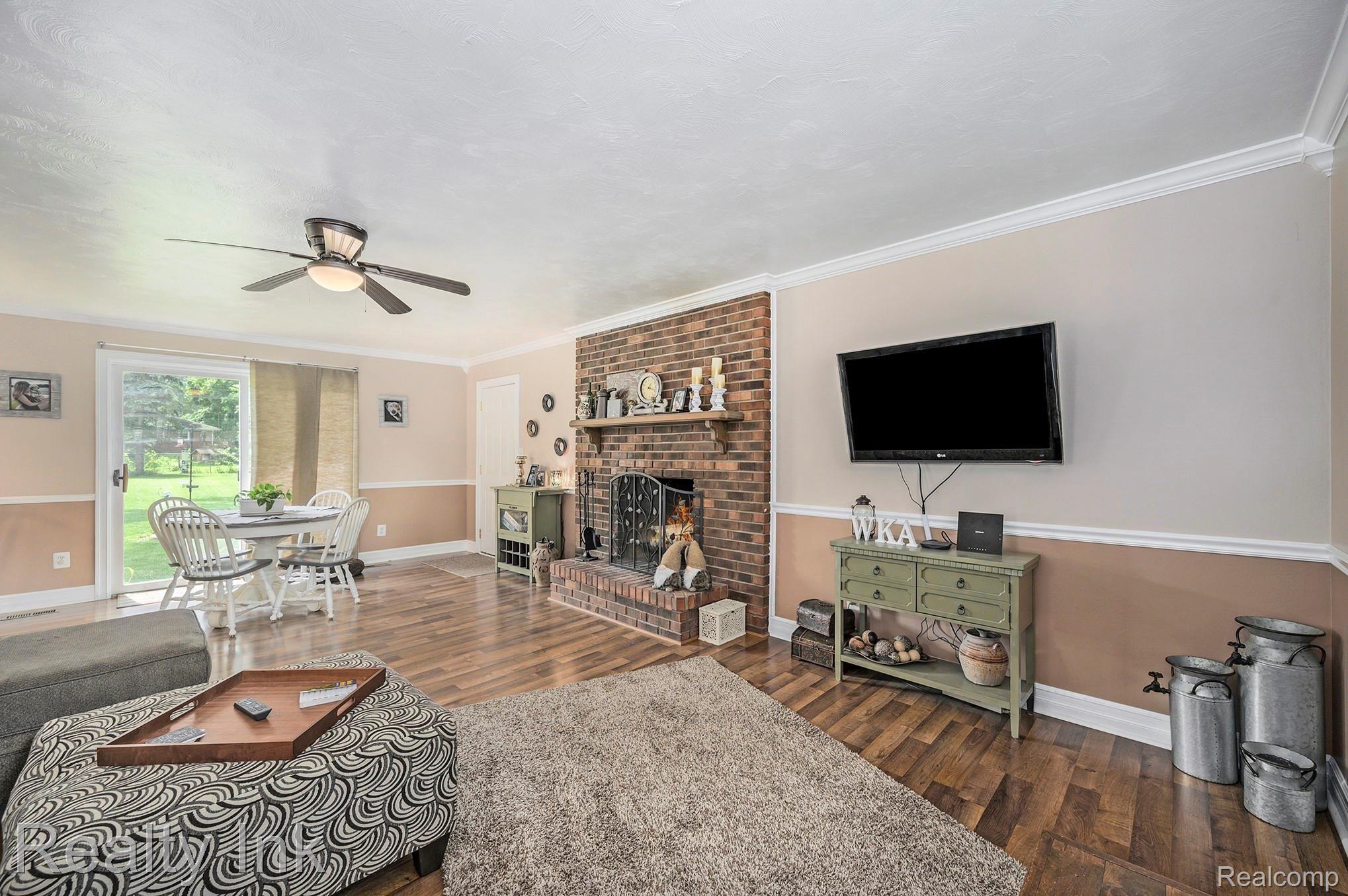 61803 Rambling Way South Lyon, MI 48178 - Photo 20 of 27 61803 Rambling_33.jpg