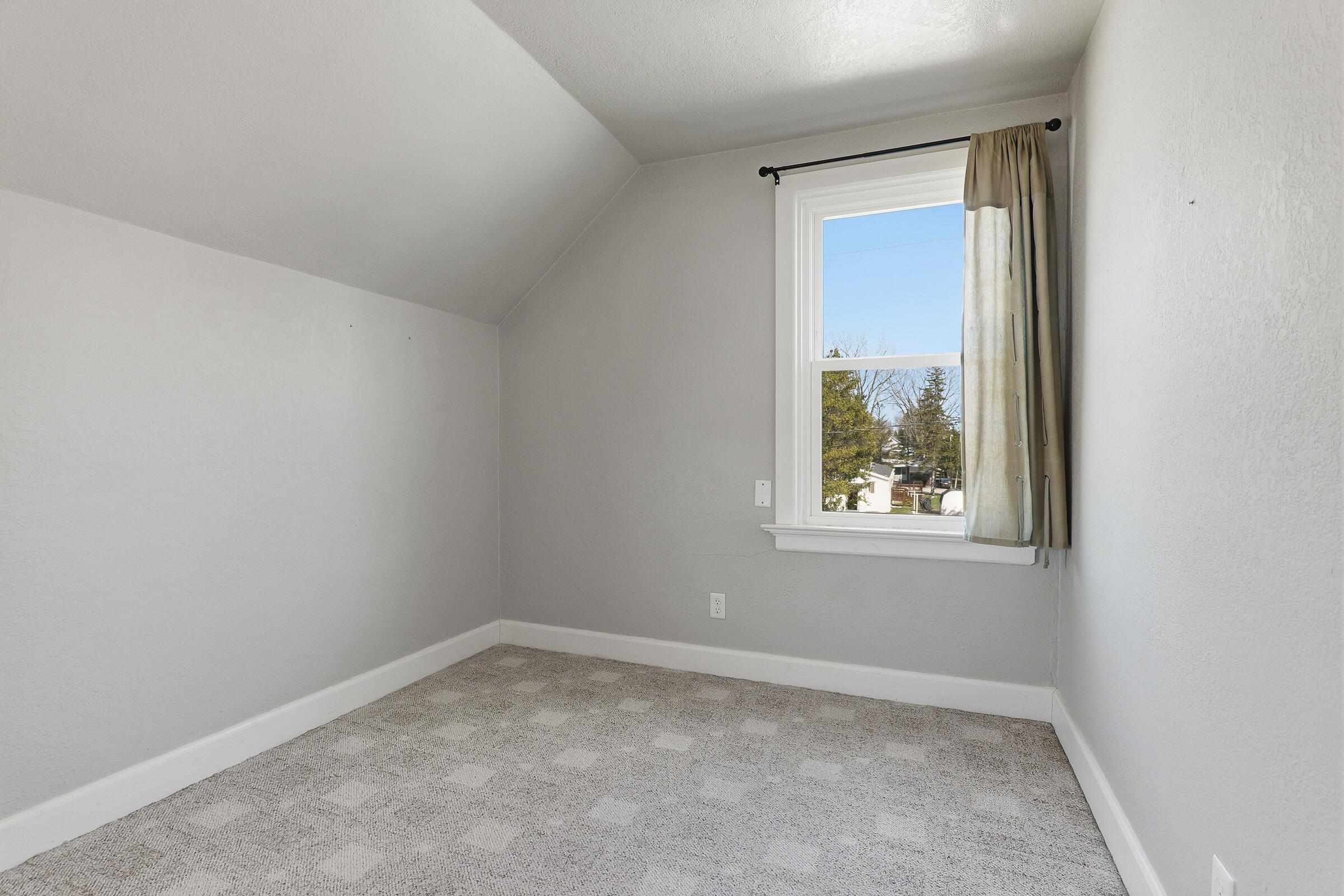 W197 City View Road Kiel, WI 53042 - Photo 15 of 35 Bedroom 3