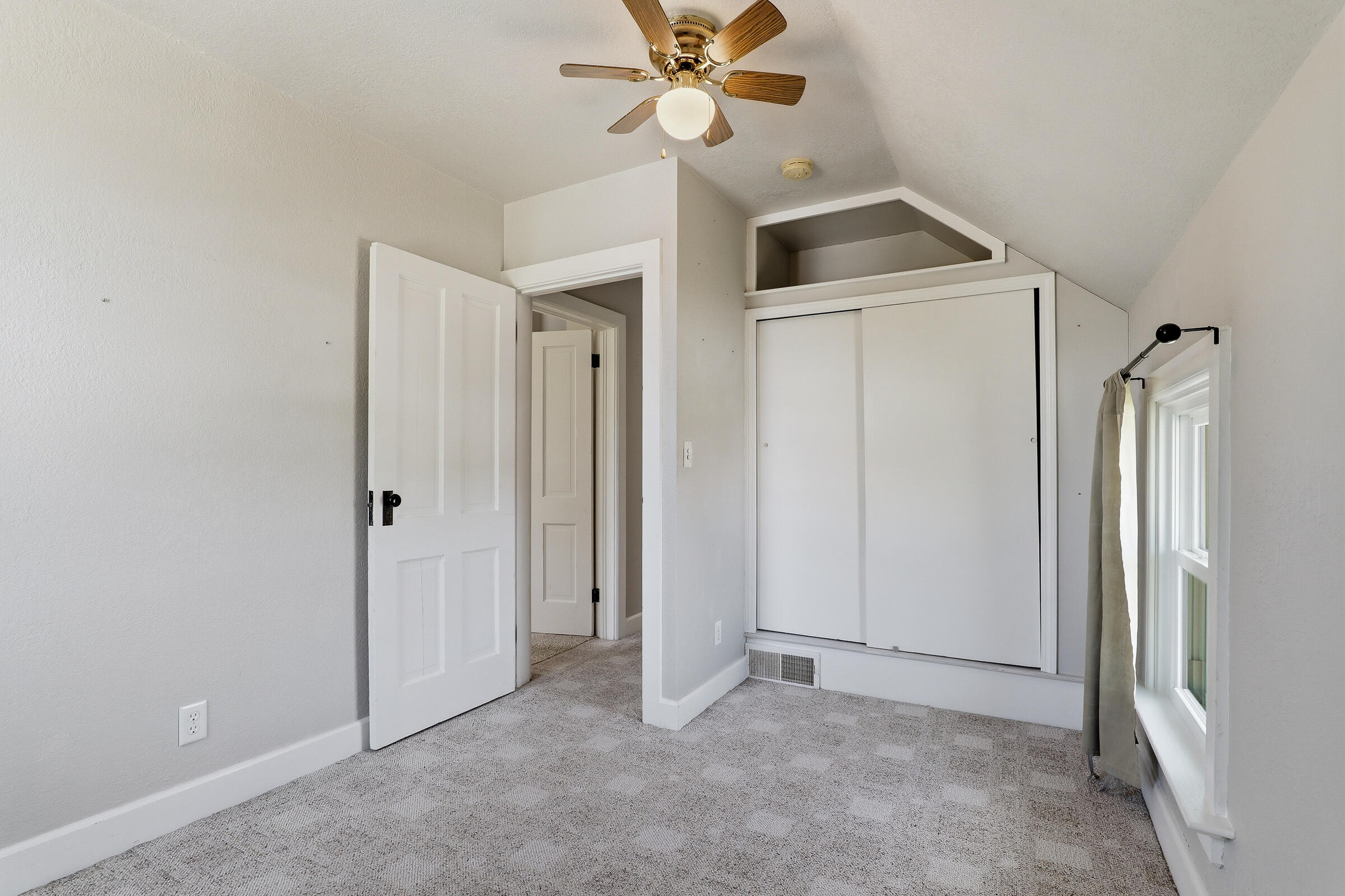 W197 City View Road Kiel, WI 53042 - Photo 16 of 35 Bedroom 3 Closet