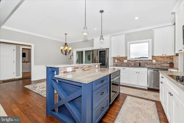 $724,500 | 2461 Old New Windsor Pike, New Windsor, MD 21776