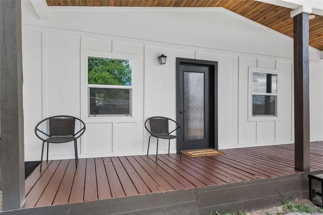 a view of livingroom with furniture and wooden floor