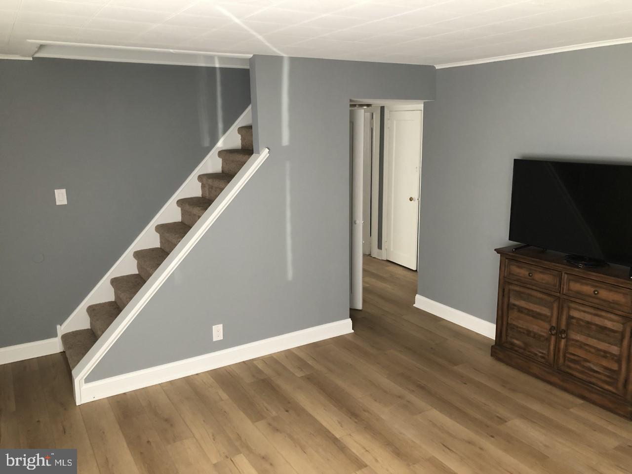 115 Rutledge Avenue Ewing, NJ 08618 - Photo 3 of 19
