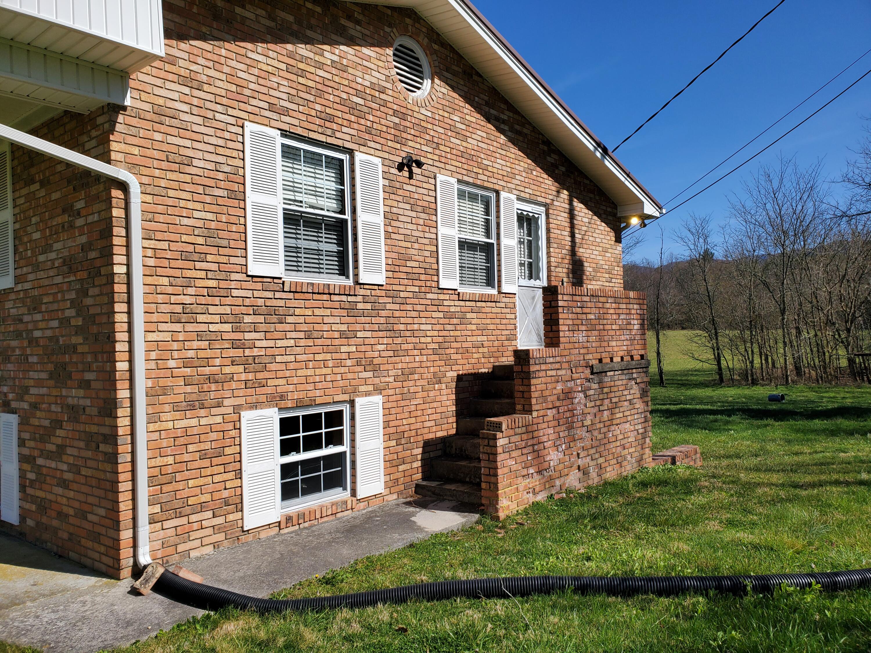2010 McCoy Road Greeneville, TN 37743 - Photo 12 of 59 Rt Side Door