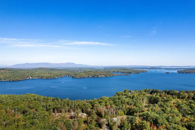 $335,000 | 58 Breckenridge Way, Unit 28, Laconia, NH 03246