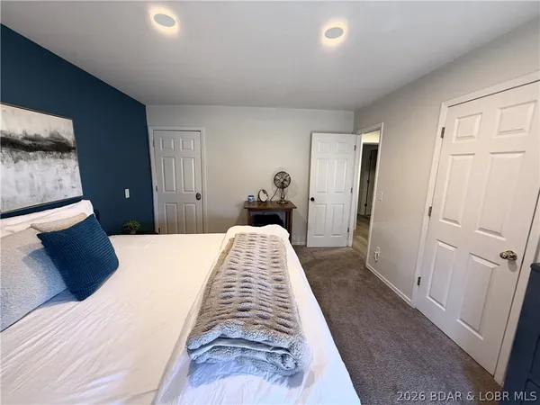 $429,999 | 252 Walkers Cay Drive, Osage Beach, MO 65065